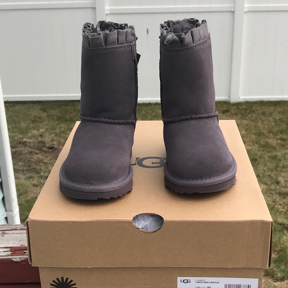 UGG Bailey Bow II Ruffles - Picture 4 of 6